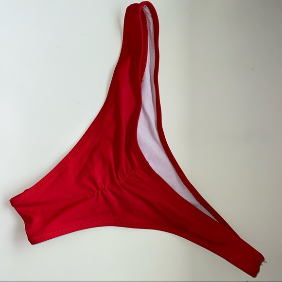 ❤️ 3 for 35 ❤️ Red Cheeky Tie Front Bikini ❤️ - Picture 6 of 6